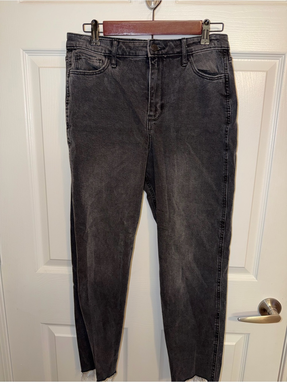 Hollister High-Rise Washed Charcoal Skinny Jeans
